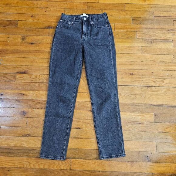 Madewell Denim - Madewell The Curvy Perfect Vintage Straight Jean Size 23
